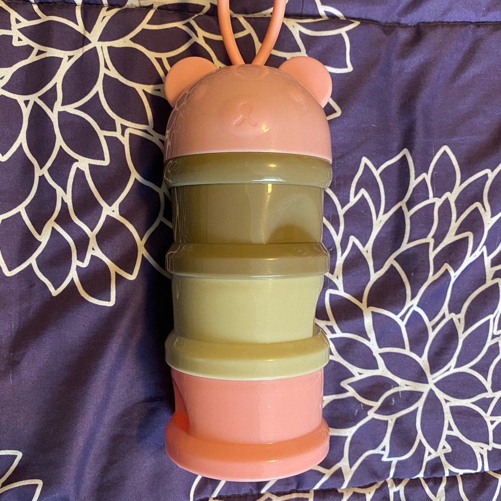 Snack/formula dispenser